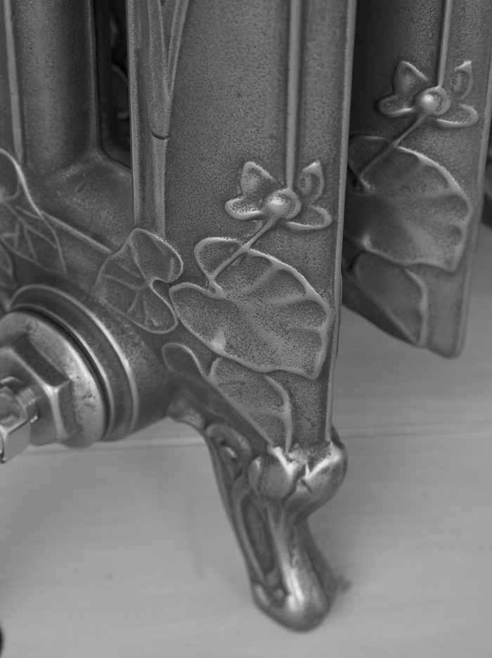 Dragonfly 790 Two-Column Cast Iron Radiator, 11 Sections, 790x 969mm